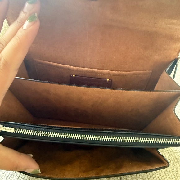 NWT Coach Klare Crossbody Bag in a black, crocodile-embossed leather - Picture 4 of 6